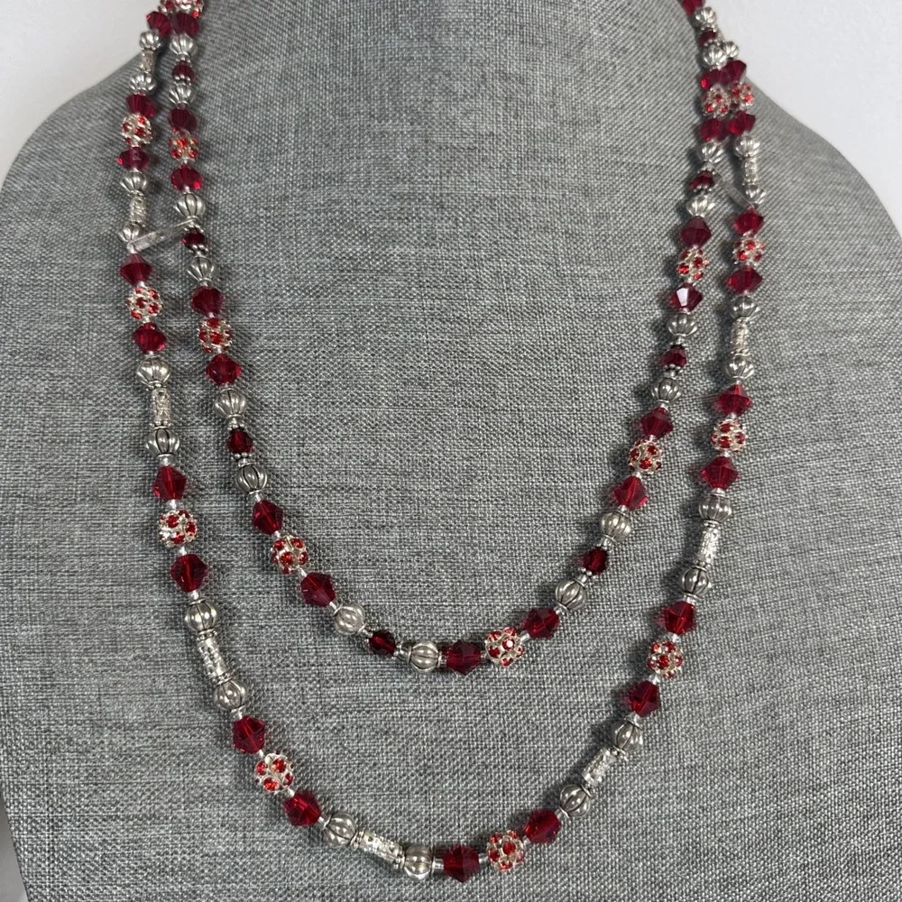 Vintage Red Glass And Metal Beaded Necklace Silver Tone 26